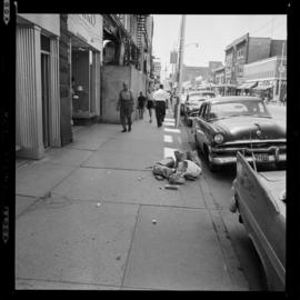 King St., (Kitchener), Garbage on Street