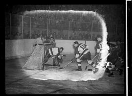 Hockey, Action, Waterloo Siskins