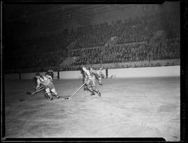 Hockey, Dutchmen Action