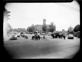 Cenotaph, Kitchener Square
