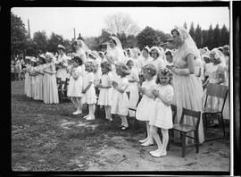Crowning of Mary, Sacred Heart