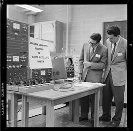 Waterloo University, Opening Physics Building
